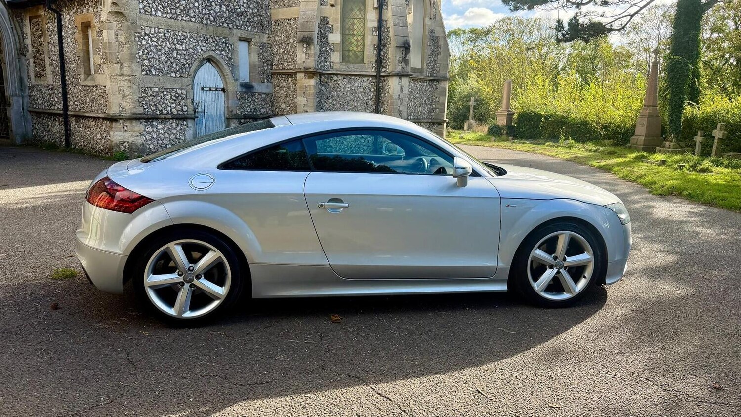 Used Audi TT 2011 for sale - 77247403: Photo 23