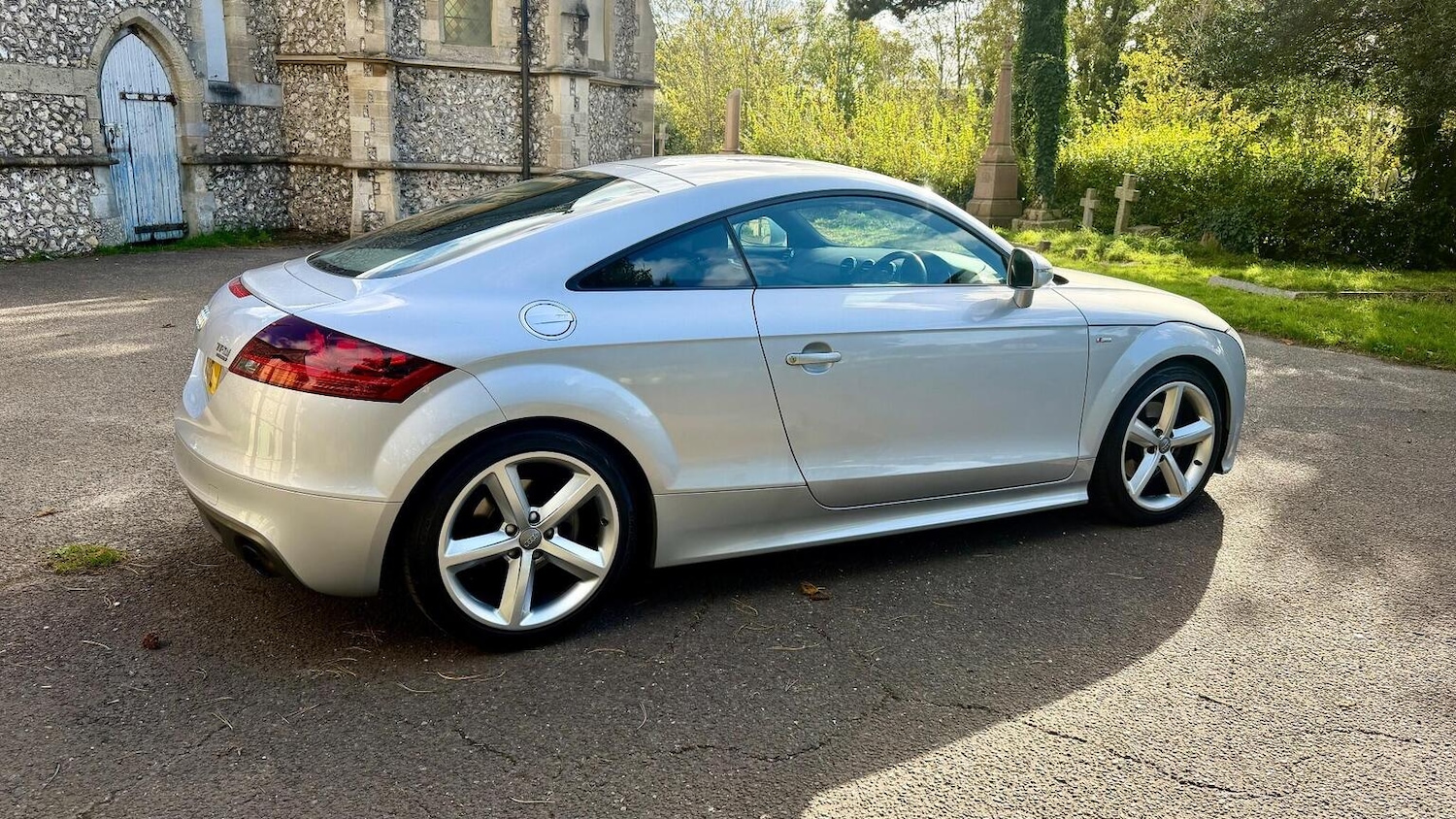 Used Audi TT 2011 for sale - 77247403: Photo 24