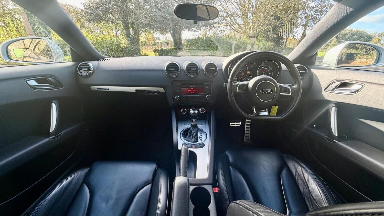 Used Audi TT 2011 for sale - 77247403: Photo 28