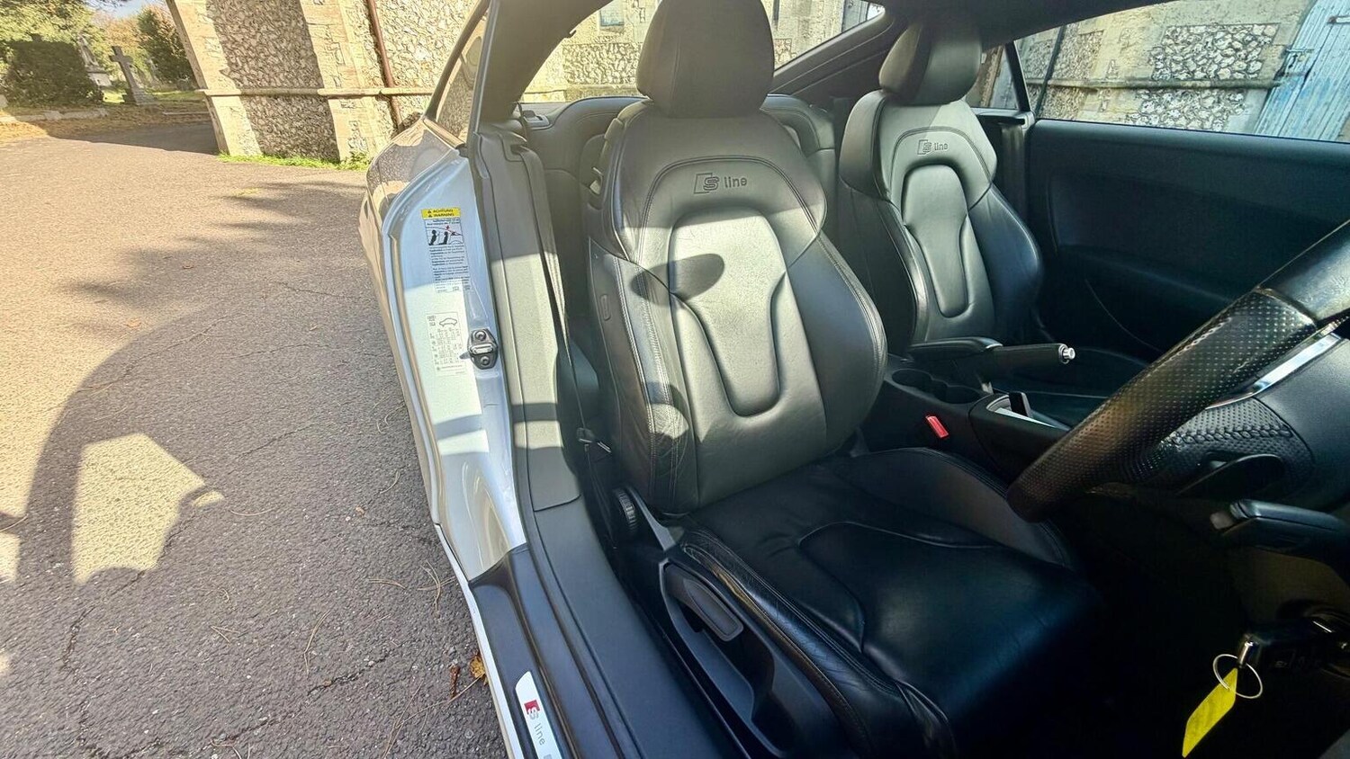 Used Audi TT 2011 for sale - 77247403: Photo 34