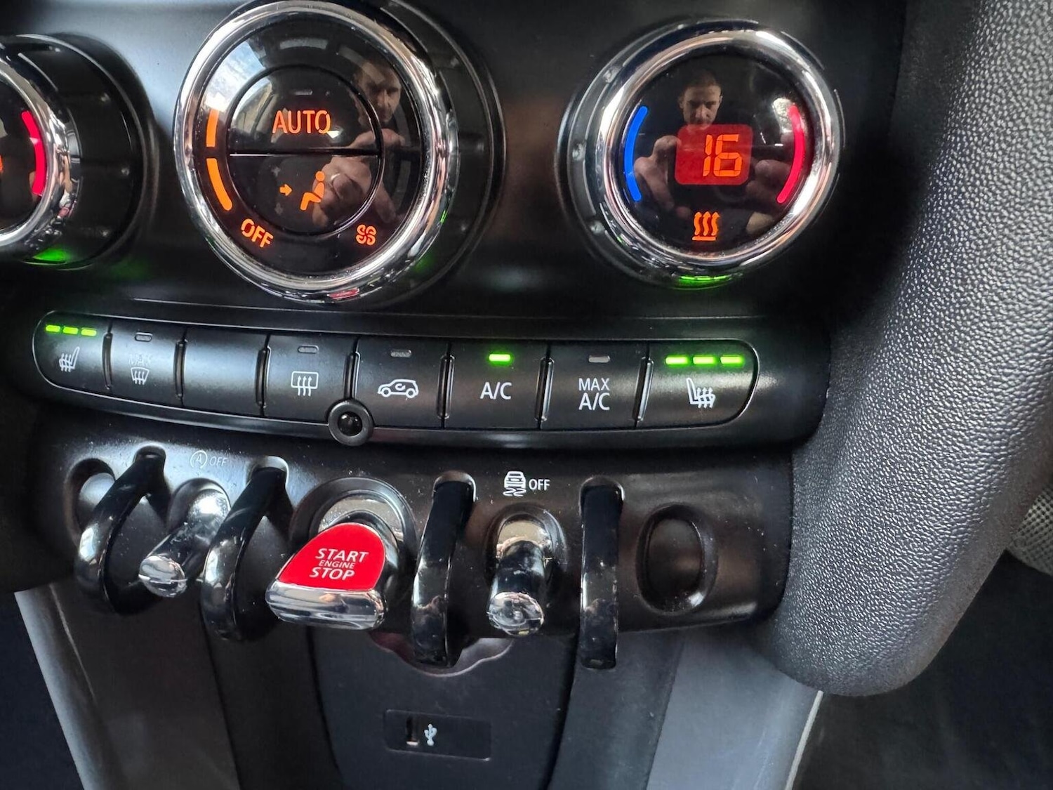 Used MINI Hatch 2019 for sale - 77247410: Photo 38