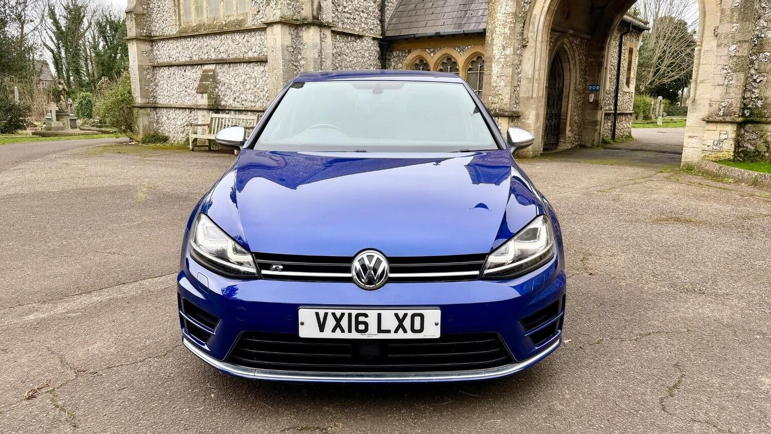 Used Volkswagen Golf 2016 for sale - 77616318: Photo 2