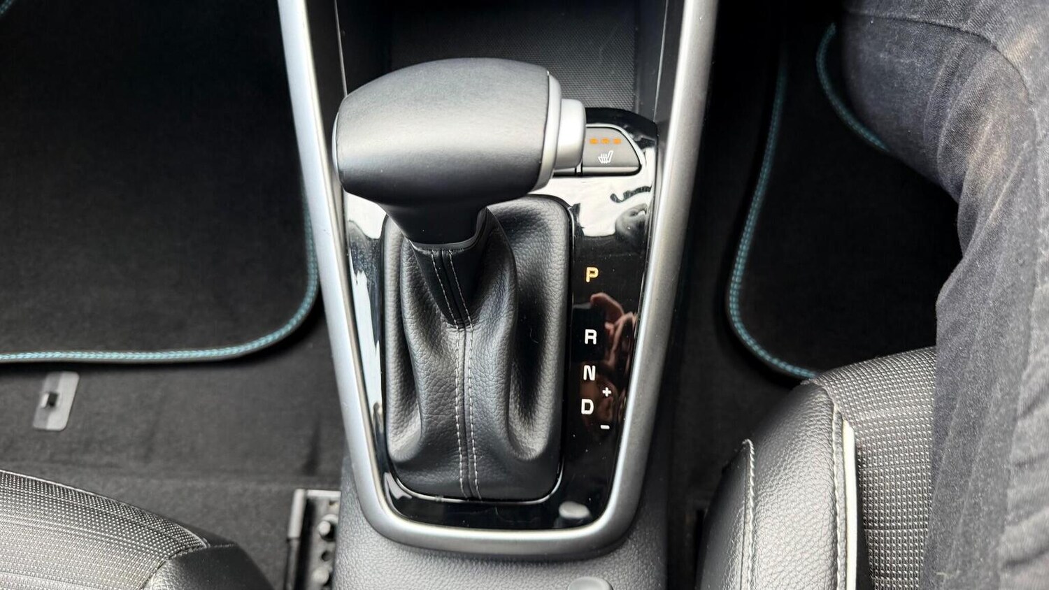 Used Kia Stonic 2023 for sale - 77247404: Photo 24