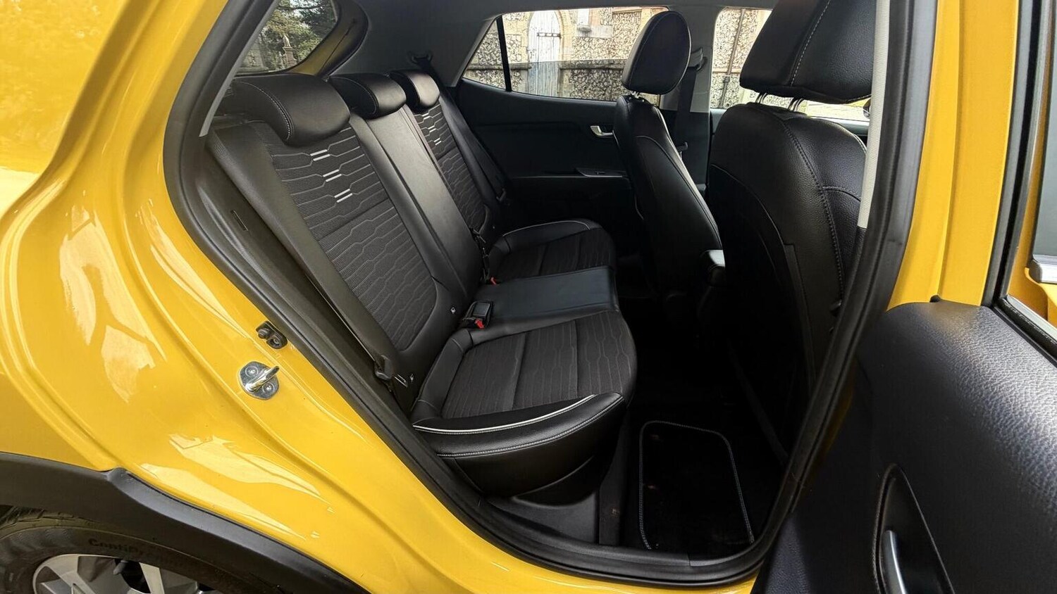 Used Kia Stonic 2023 for sale - 77247404: Photo 33