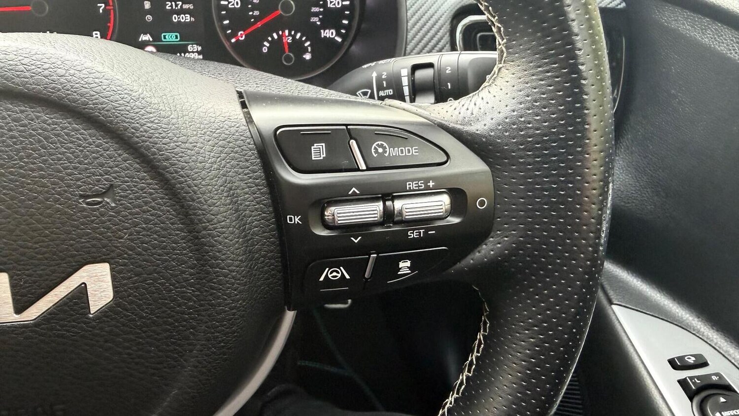 Used Kia Stonic 2023 for sale - 77247404: Photo 38