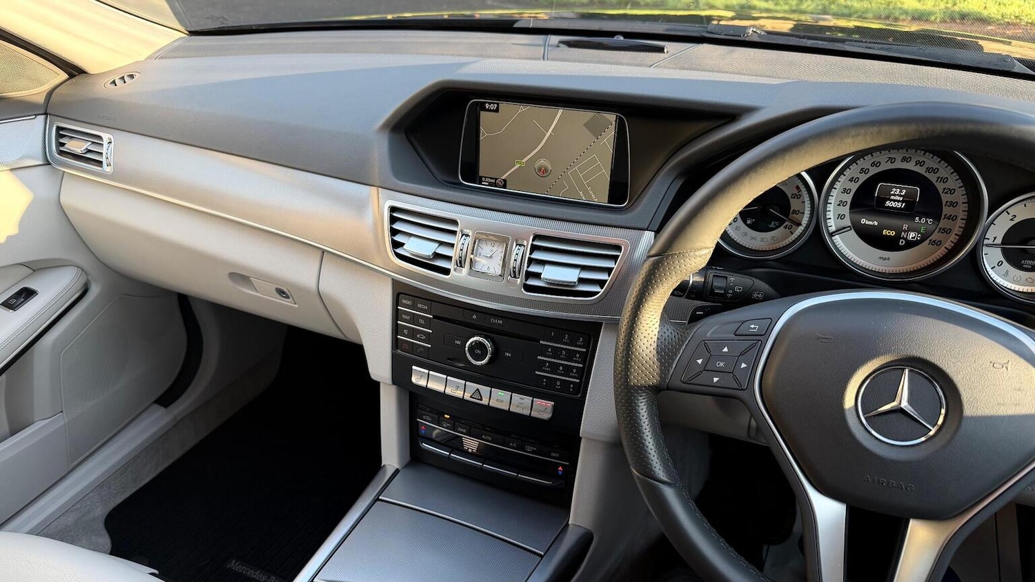 Used Mercedes-Benz E Class 2015 for sale - 77247411: Photo 30