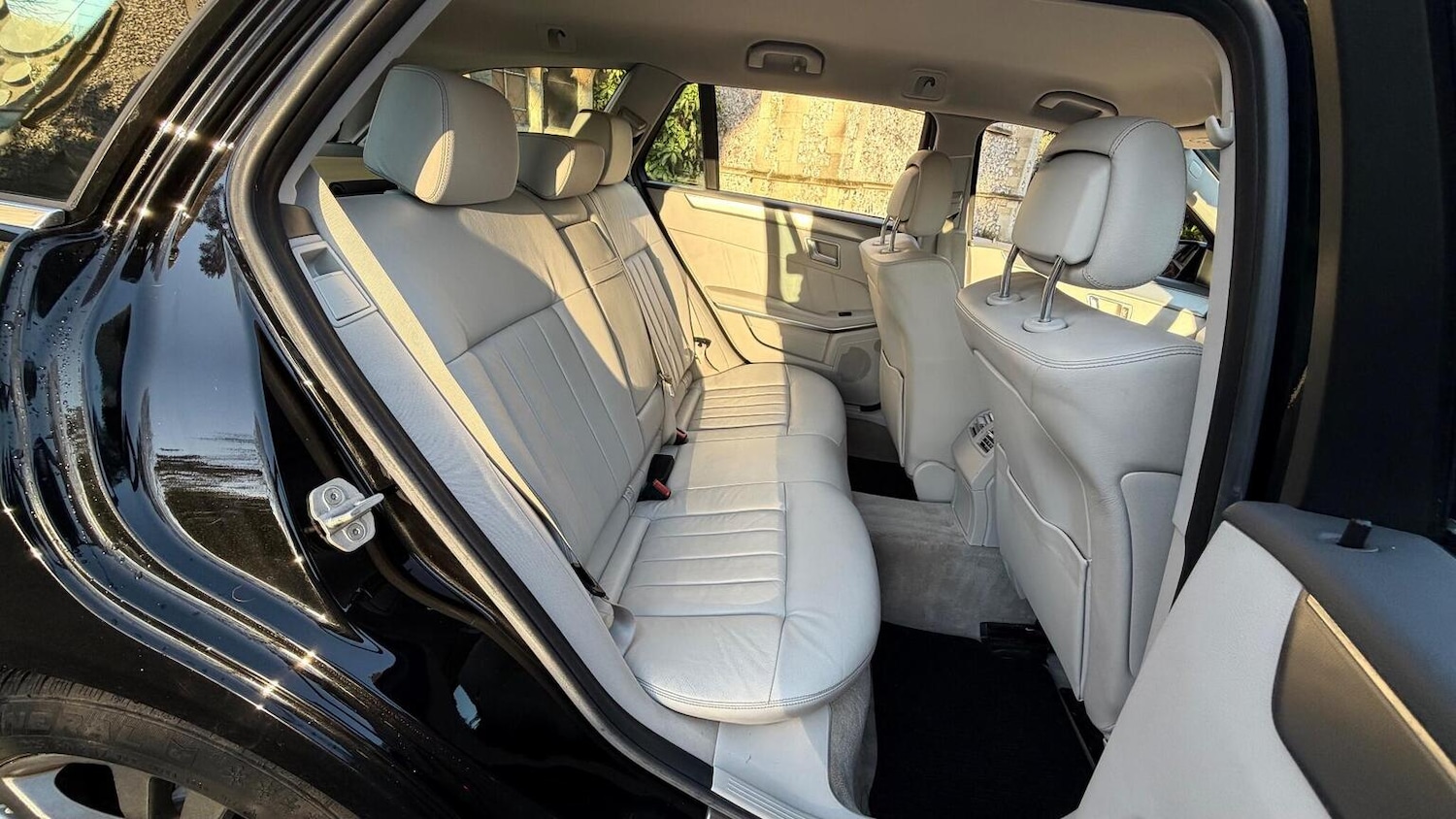 Used Mercedes-Benz E Class 2015 for sale - 77247411: Photo 36