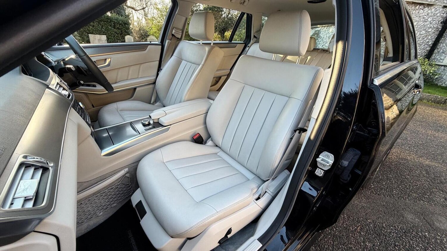 Used Mercedes-Benz E Class 2015 for sale - 77247411: Photo 66