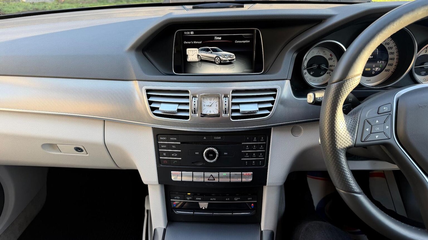 Used Mercedes-Benz E Class 2015 for sale - 77247411: Photo 84