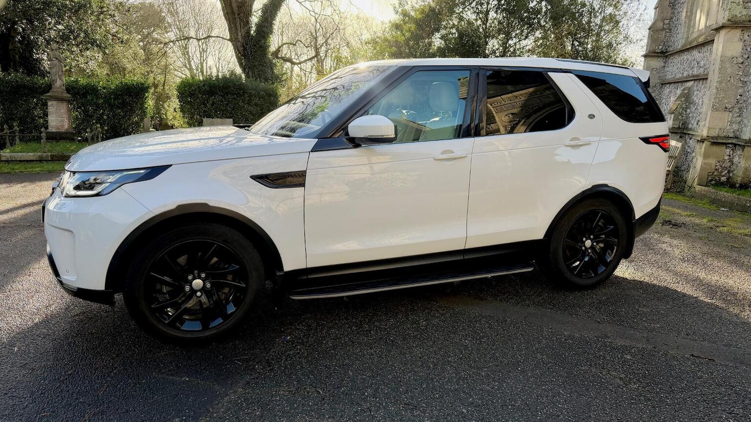 Used Land Rover Discovery 2018 for sale - 77247408: Photo 3