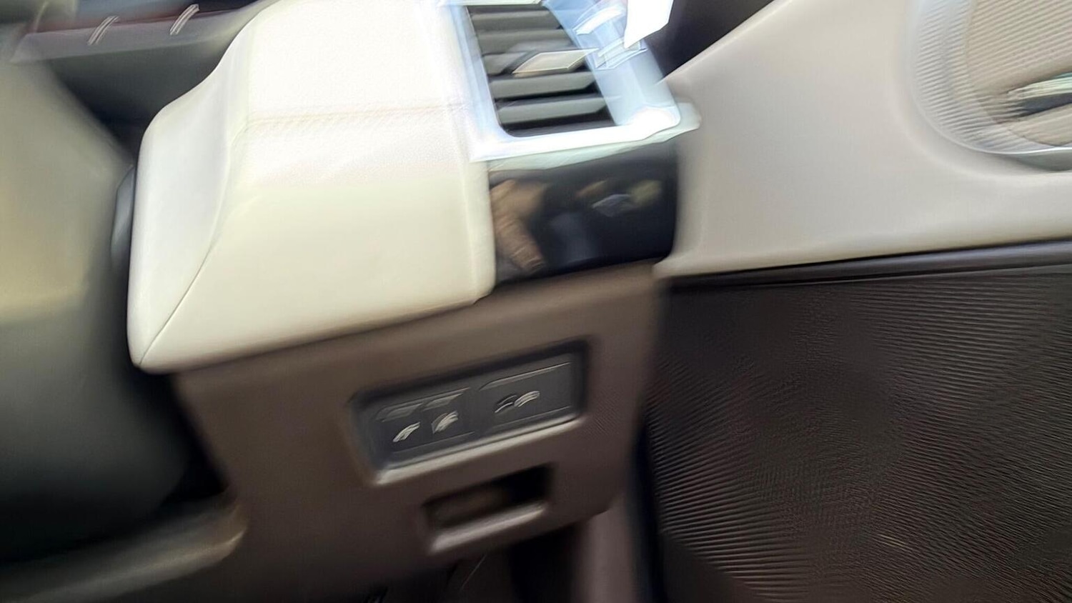 Used Land Rover Discovery 2018 for sale - 77247408: Photo 43