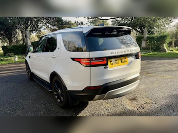 Used Land Rover Discovery 2018 for sale - 77247408: Photo