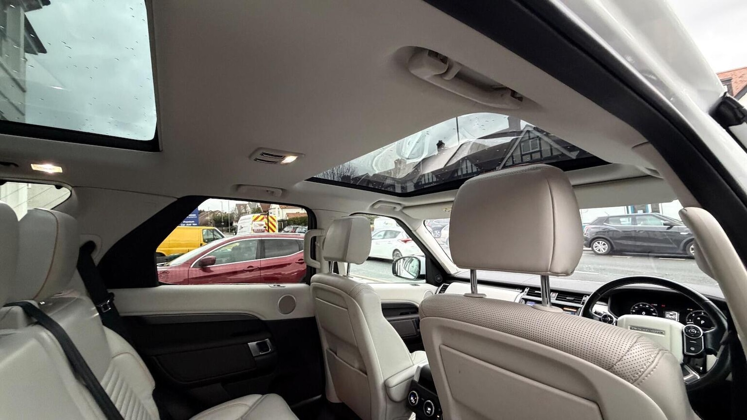 Used Land Rover Discovery 2018 for sale - 77247408: Photo 81