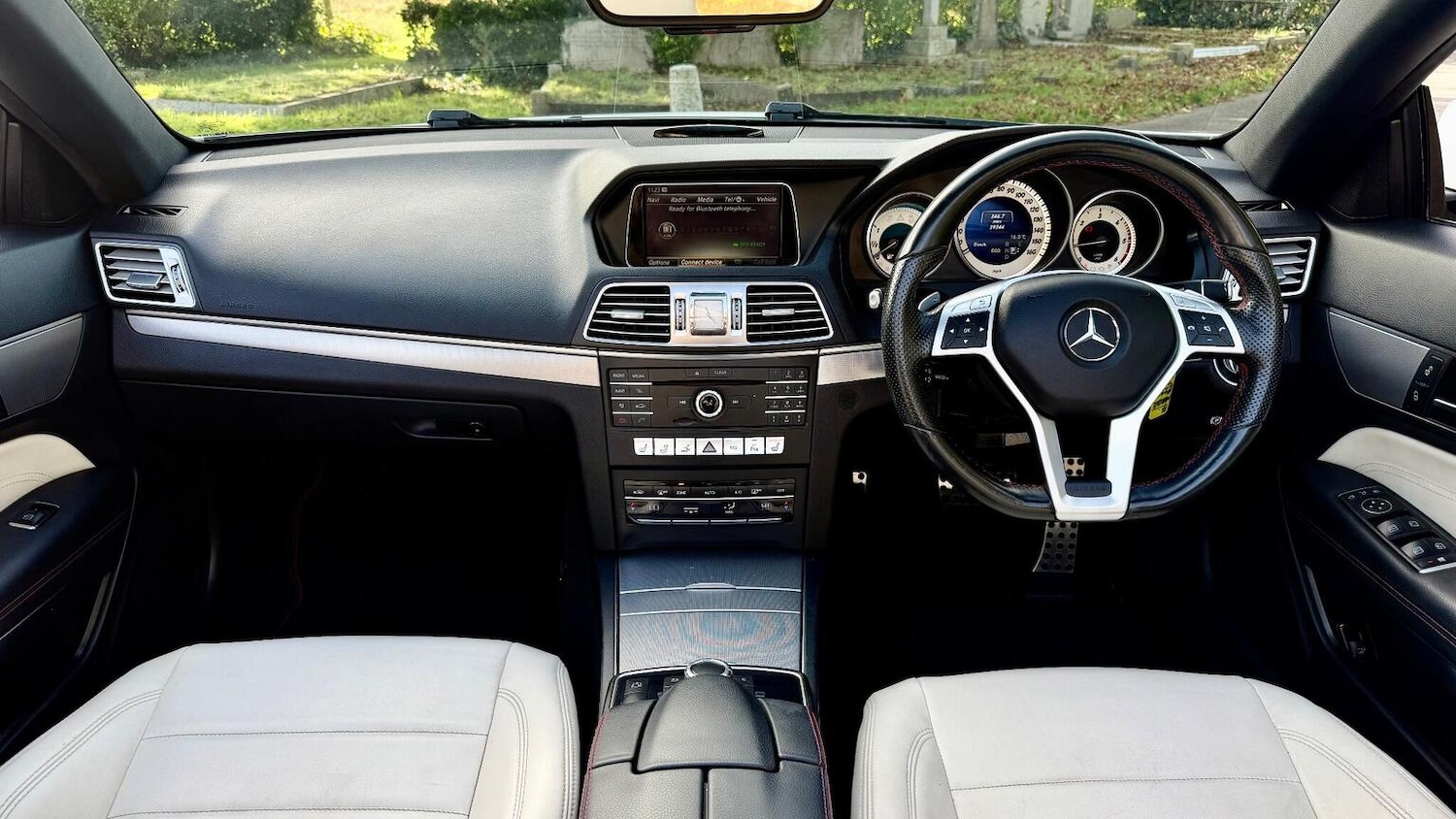 Used Mercedes-Benz E Class 2015 for sale - 77247402: Photo 2