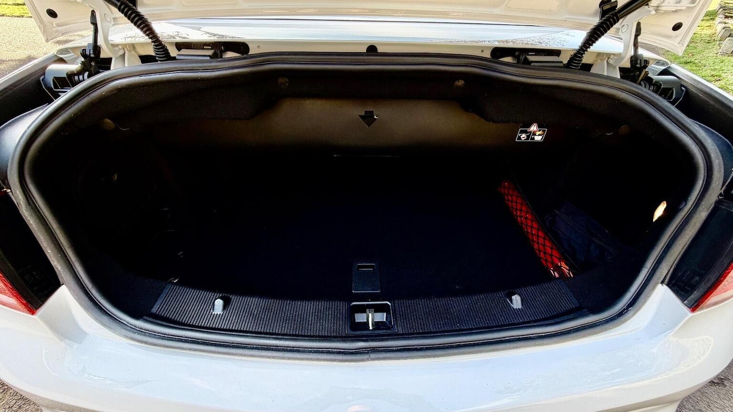 Used Mercedes-Benz E Class 2015 for sale - 77247402: Photo 64