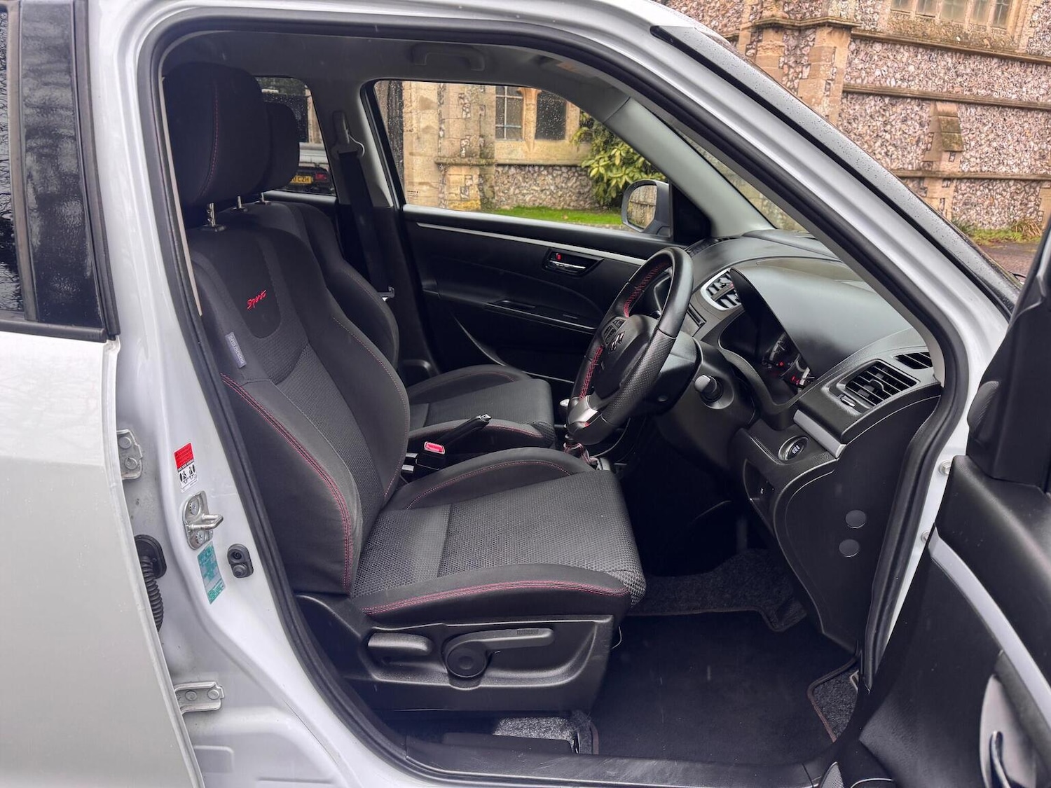 Used Suzuki Swift 2017 for sale - 77247415: Photo 27