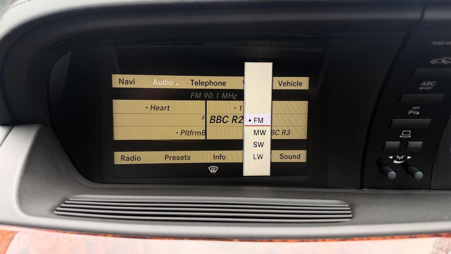 Used Mercedes-Benz S Class 2009 for sale - 77409586: Photo 64