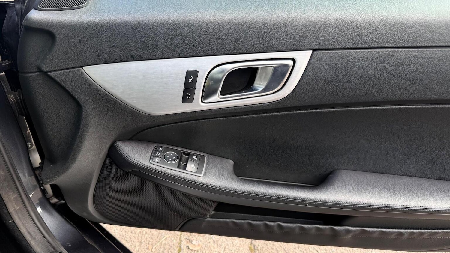 Used Mercedes-Benz SLK 2013 for sale - 77548306: Photo 52