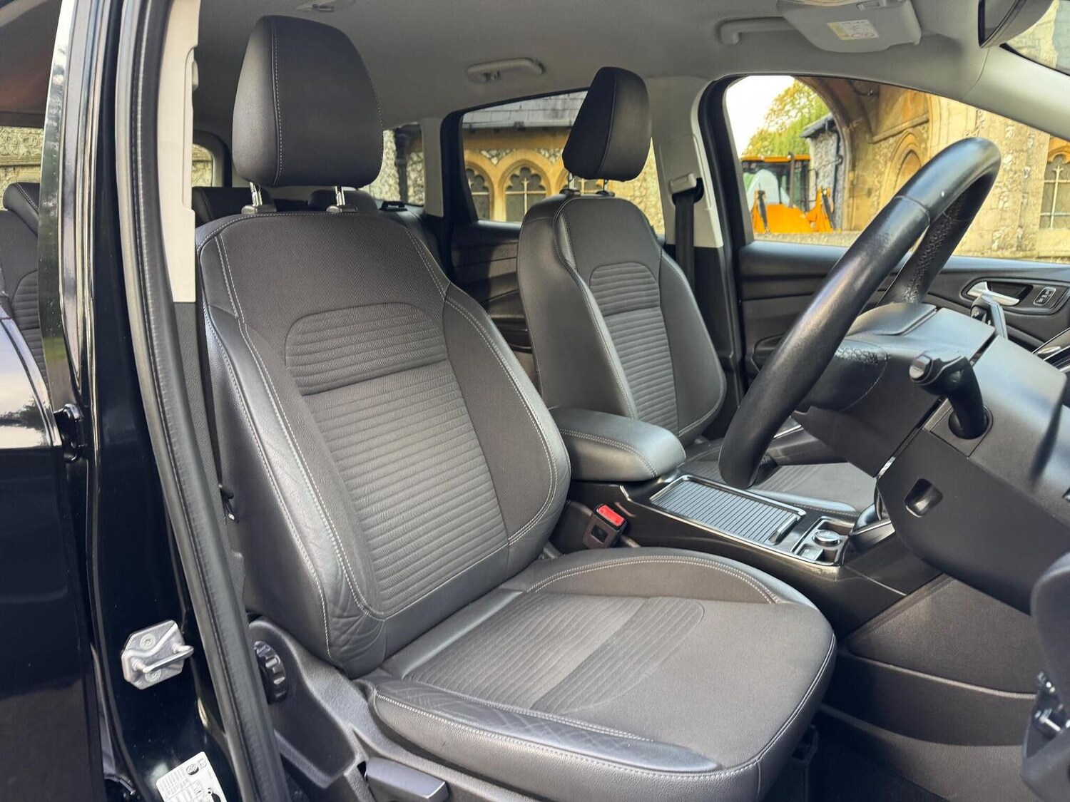 Used Ford Kuga 2019 for sale - 77247406: Photo 30