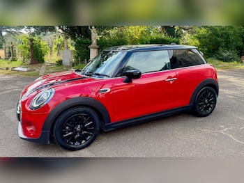 Used MINI Hatch 2019 for sale - 77403639: Photo