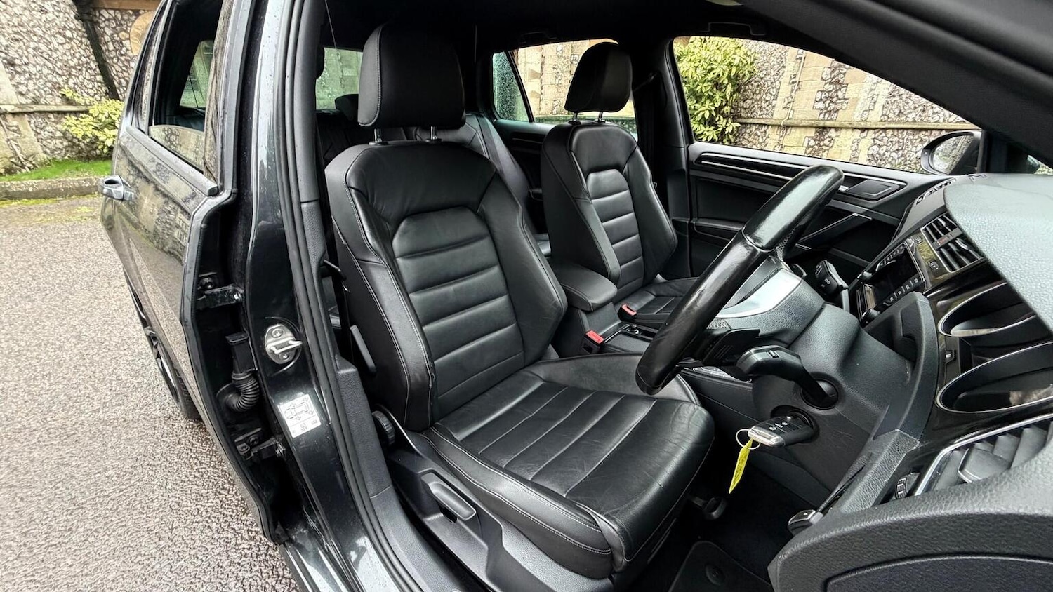 Used Volkswagen Golf 2014 for sale - 77247400: Photo 28