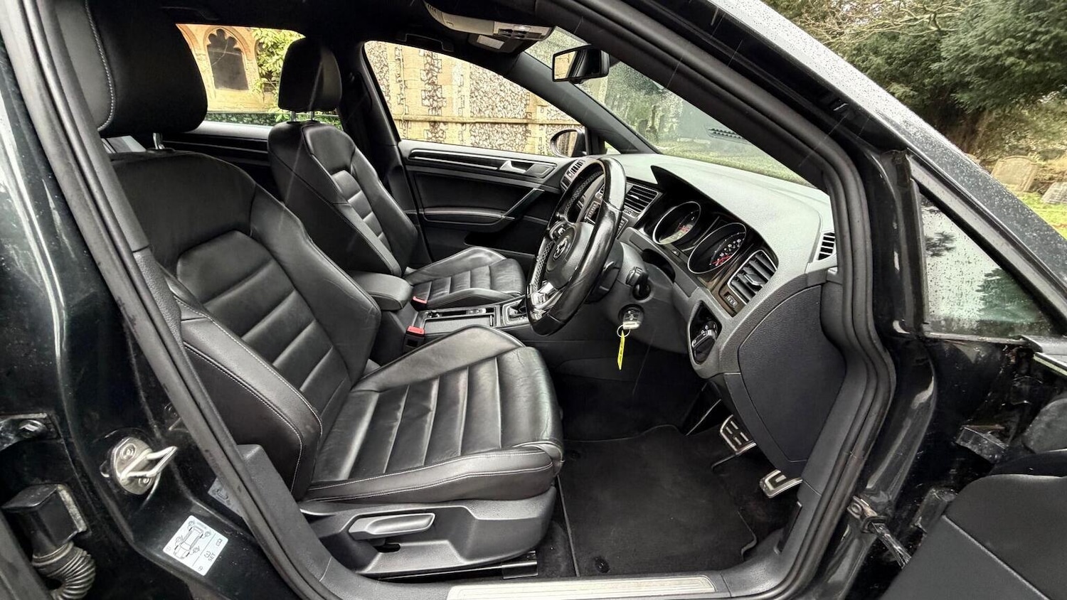 Used Volkswagen Golf 2014 for sale - 77247400: Photo 29