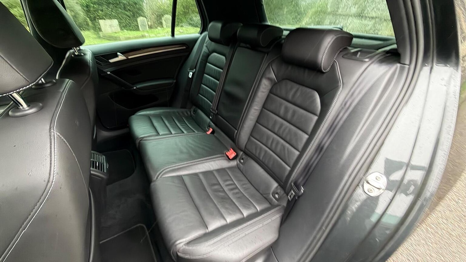 Used Volkswagen Golf 2014 for sale - 77247400: Photo 30