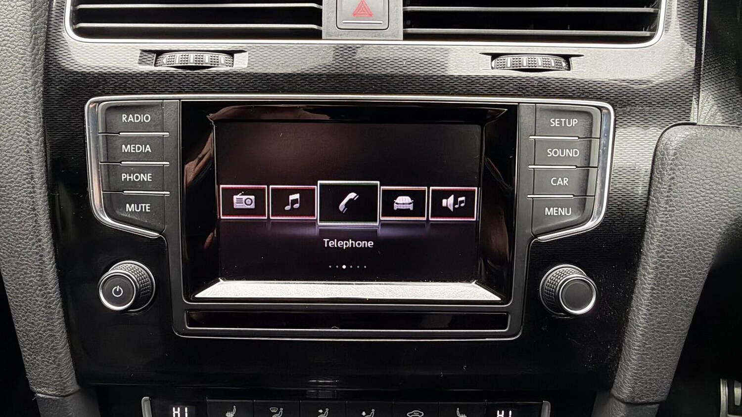 Used Volkswagen Golf 2014 for sale - 77247400: Photo 43