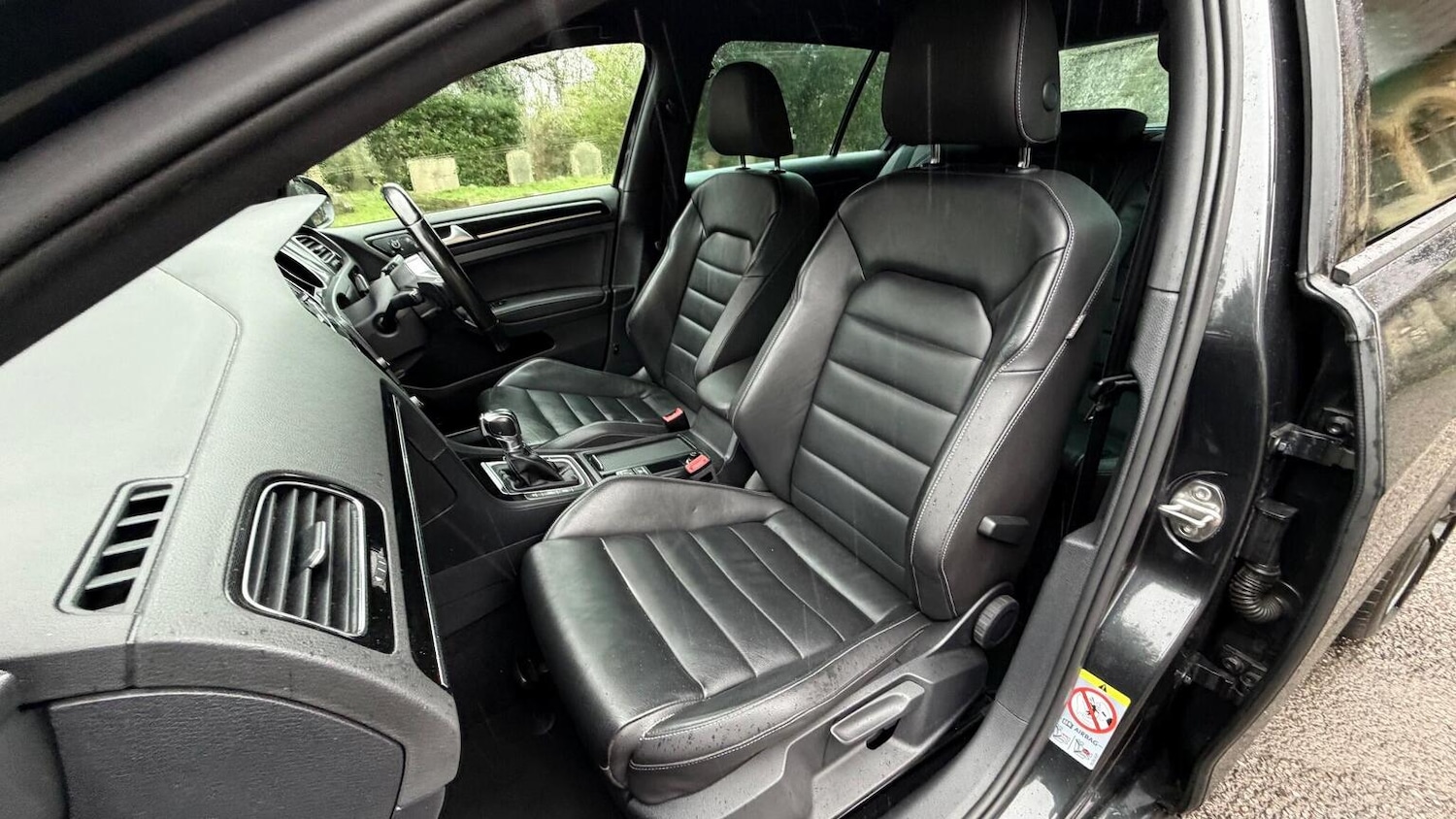 Used Volkswagen Golf 2014 for sale - 77247400: Photo 53