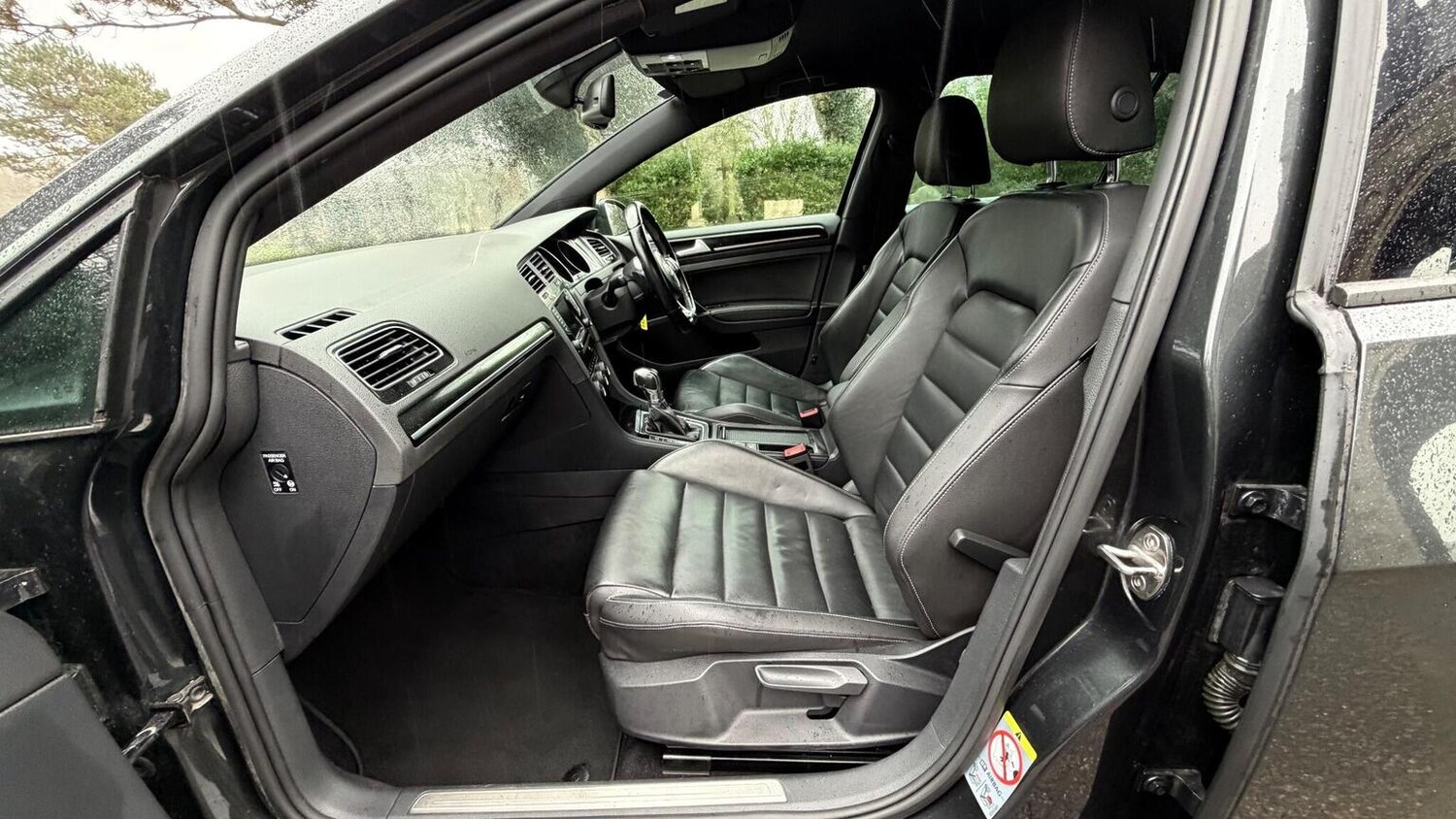 Used Volkswagen Golf 2014 for sale - 77247400: Photo 54