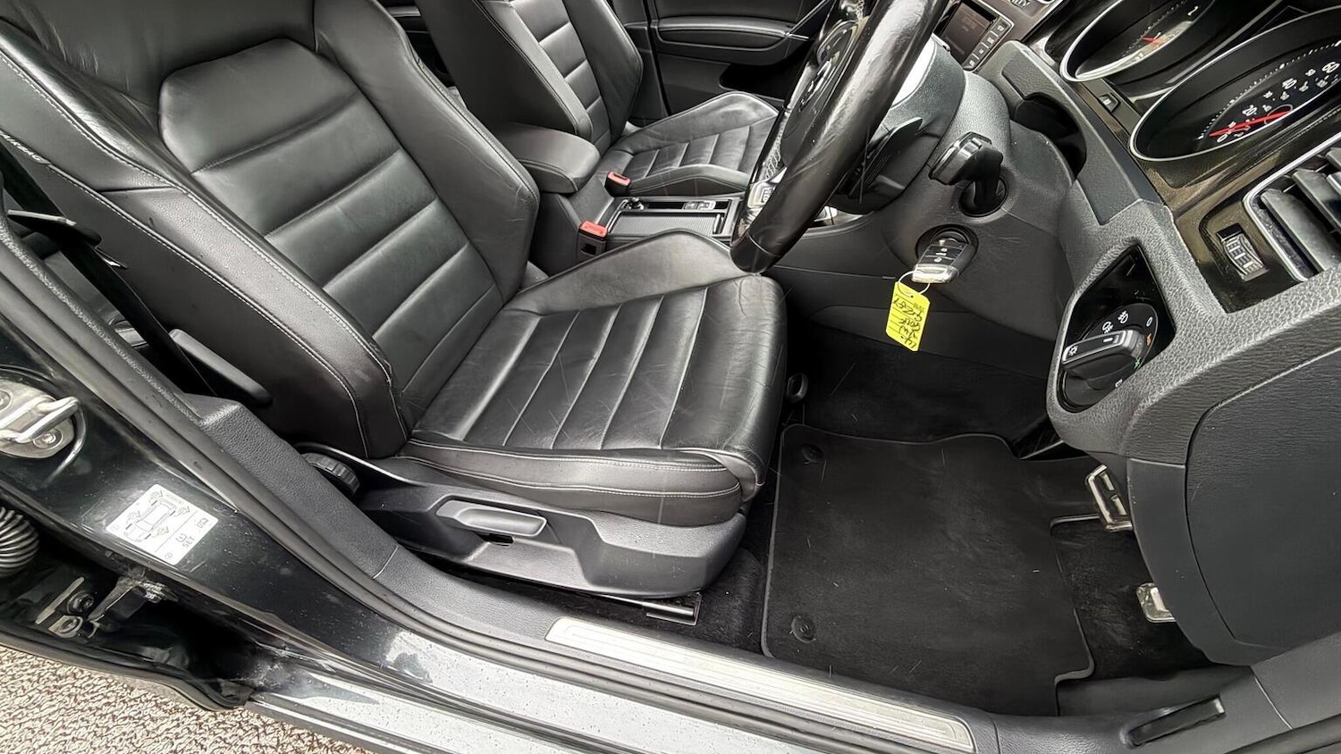 Used Volkswagen Golf 2014 for sale - 77247400: Photo 55