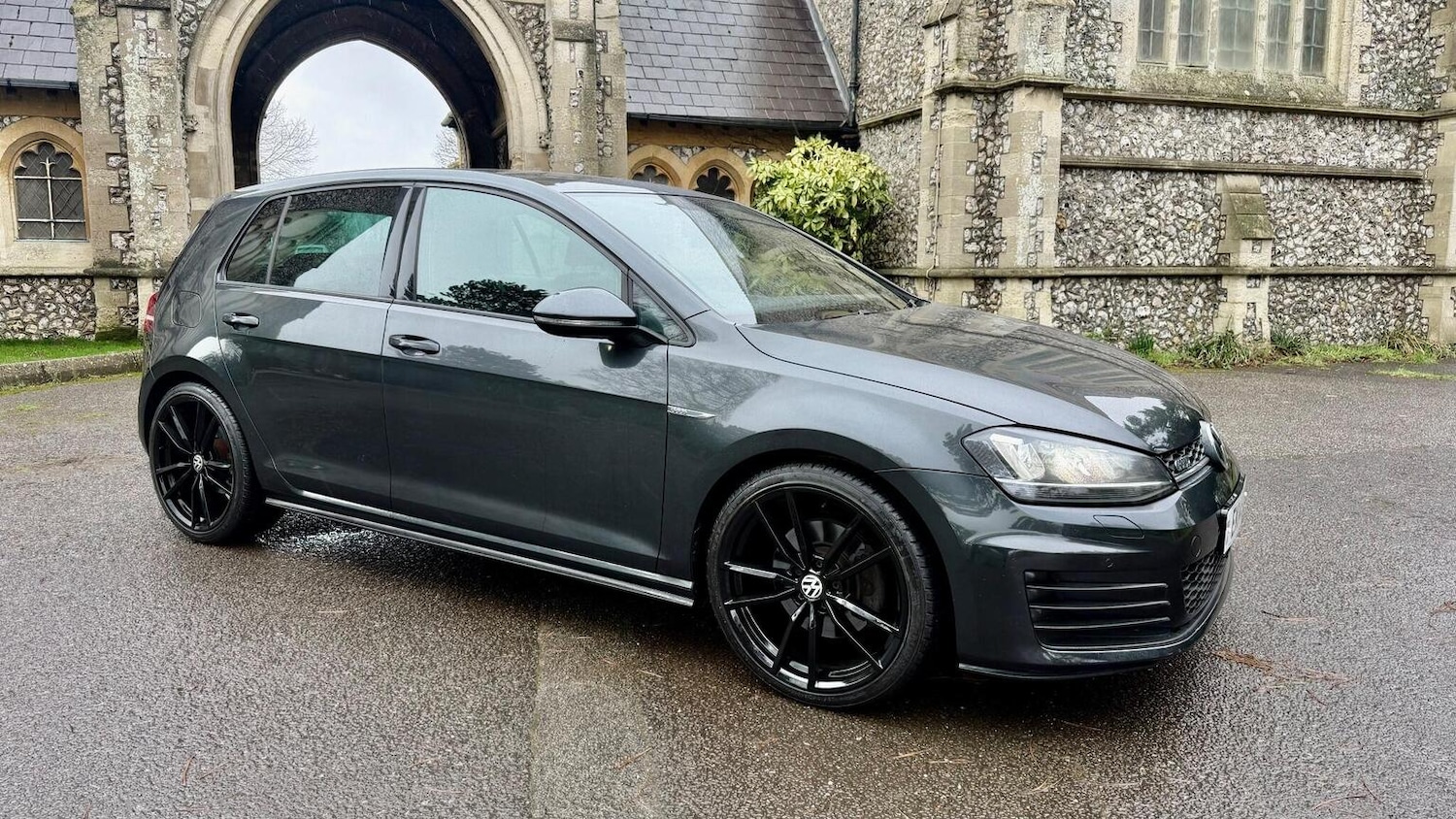 Used Volkswagen Golf 2014 for sale - 77247400: Photo 8