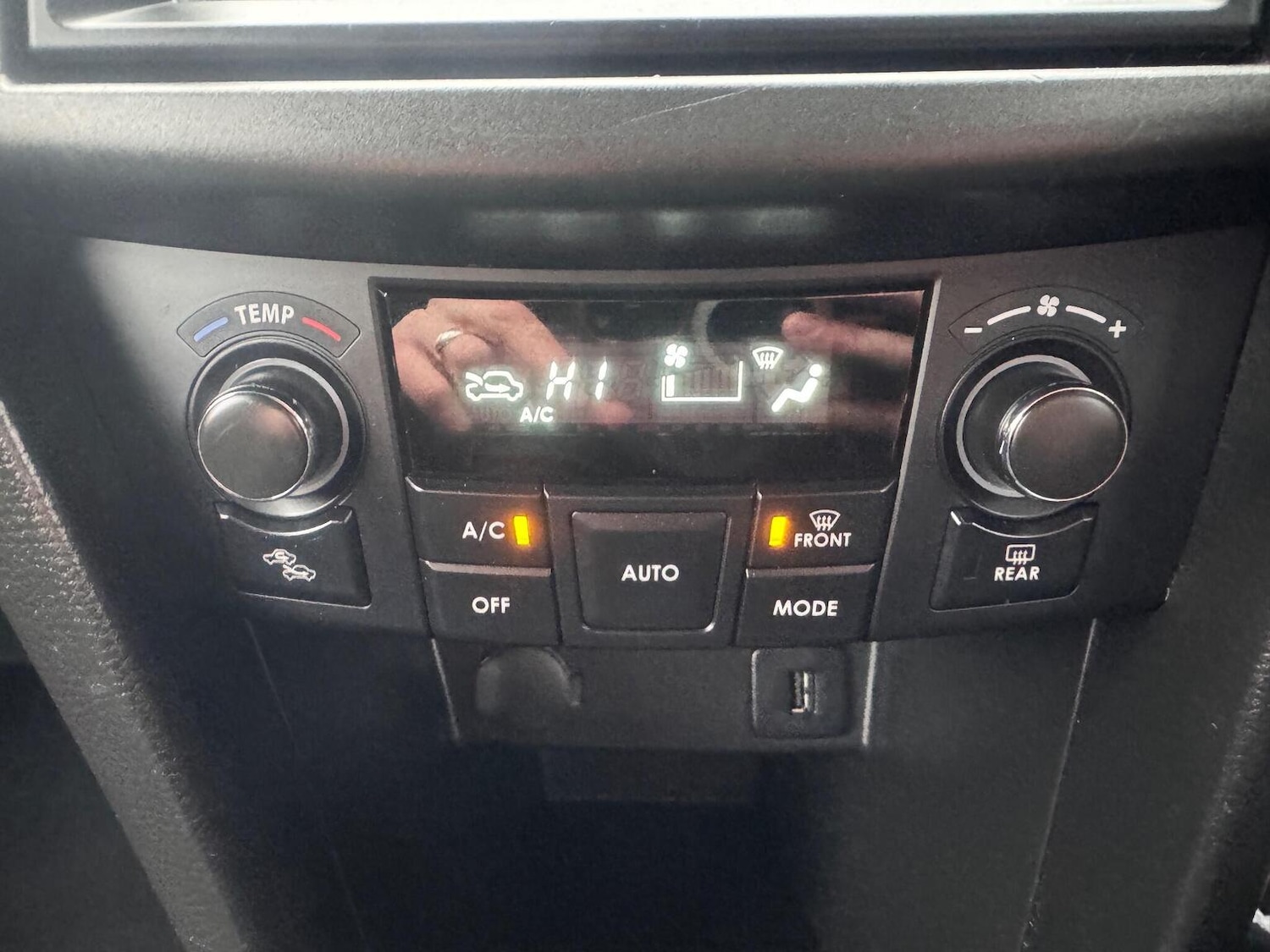 Used Suzuki Swift 2017 for sale - 77395142: Photo 34