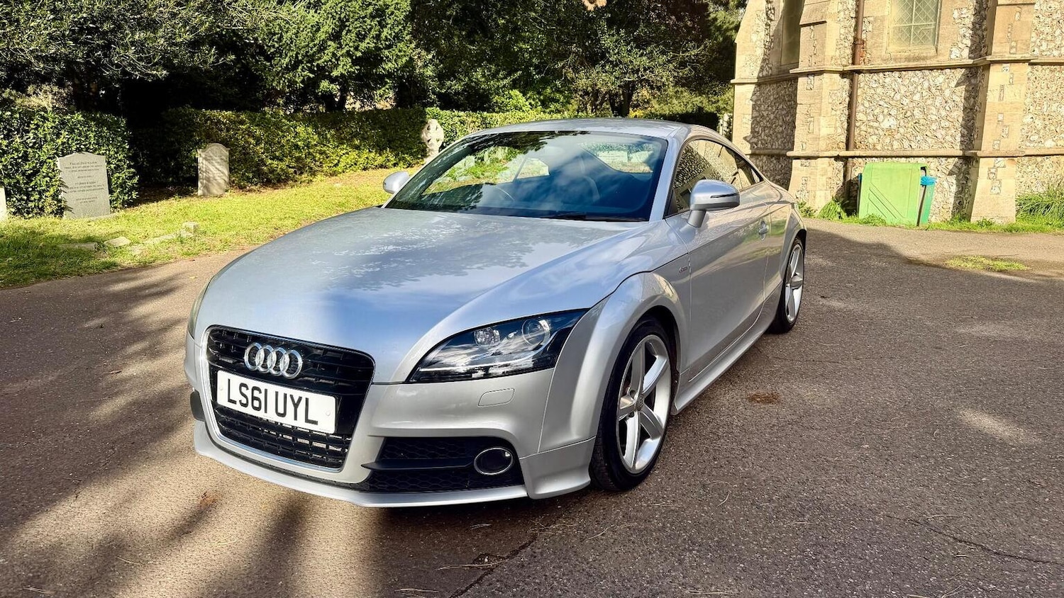 Used Audi TT 2011 for sale - 77277307: Photo 14