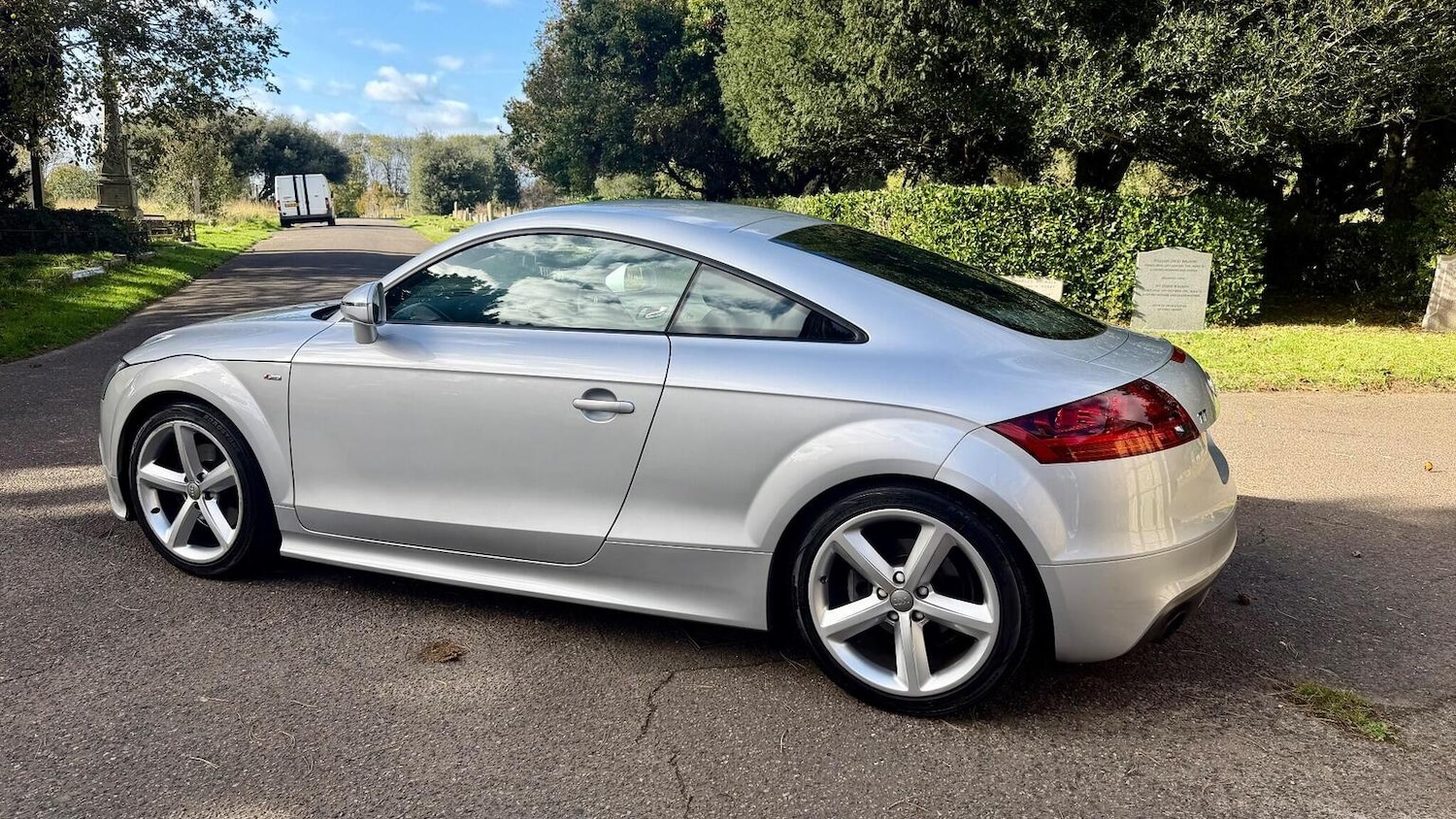 Used Audi TT 2011 for sale - 77277307: Photo 17