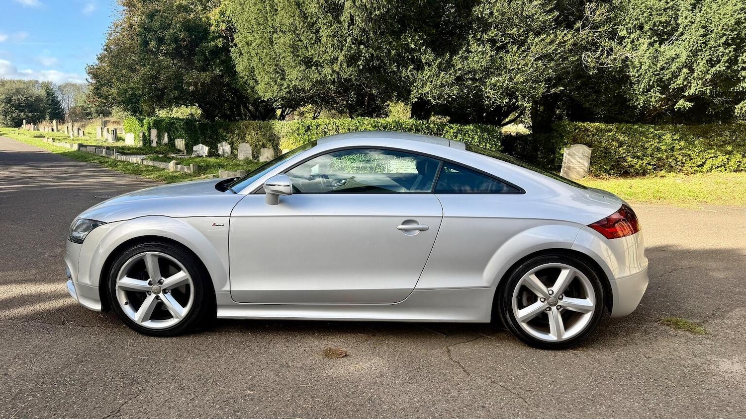 Used Audi TT 2011 for sale - 77277307: Photo 18