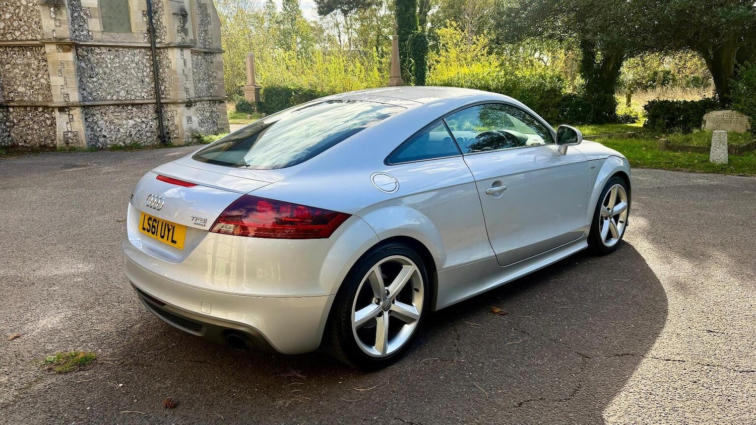 Used Audi TT 2011 for sale - 77277307: Photo 25