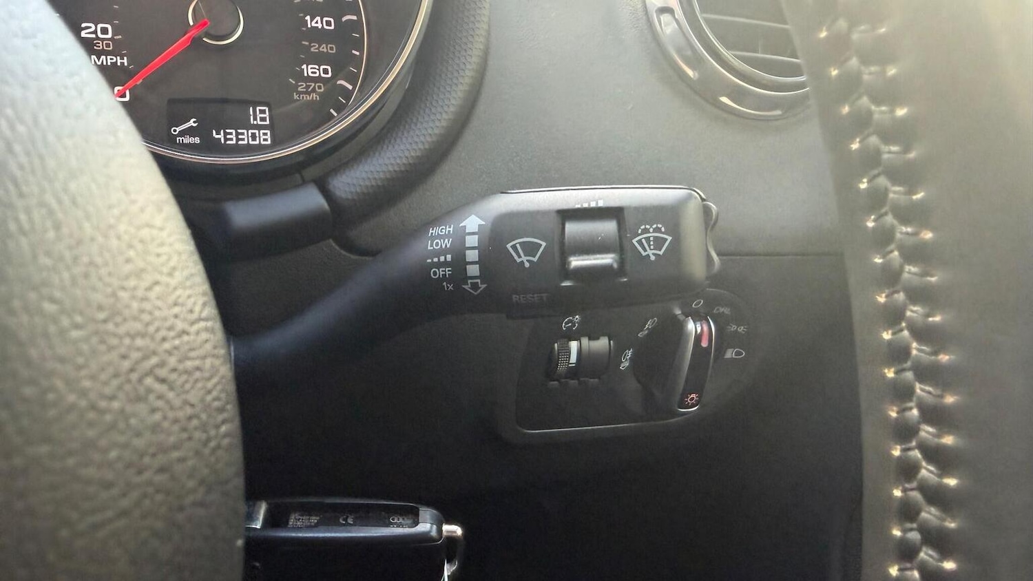 Used Audi TT 2011 for sale - 77277307: Photo 39