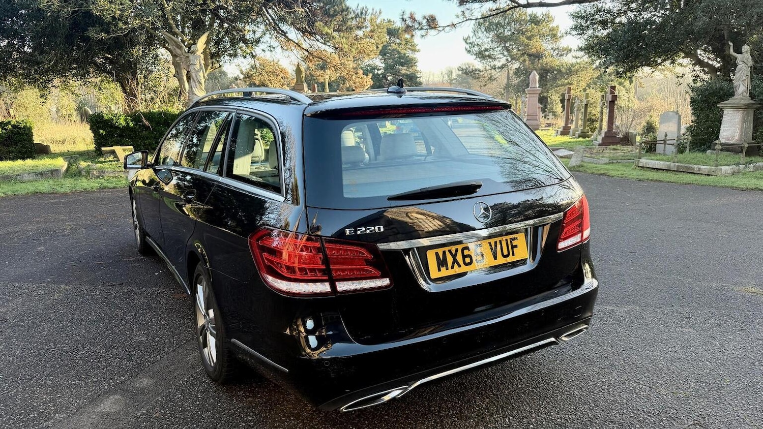 Used Mercedes-Benz E Class 2015 for sale - 77391941: Photo 2