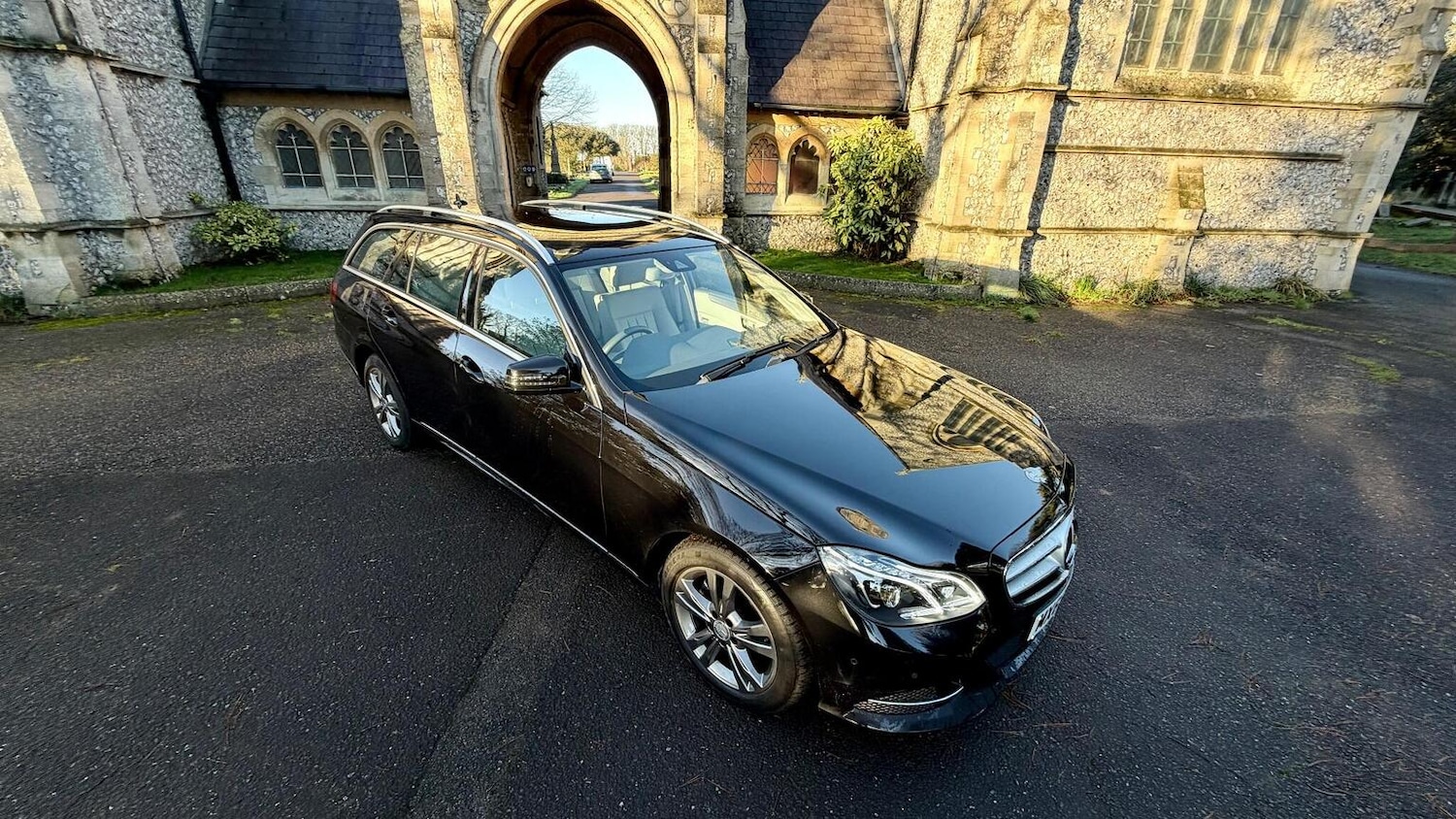 Used Mercedes-Benz E Class 2015 for sale - 77391941: Photo 6