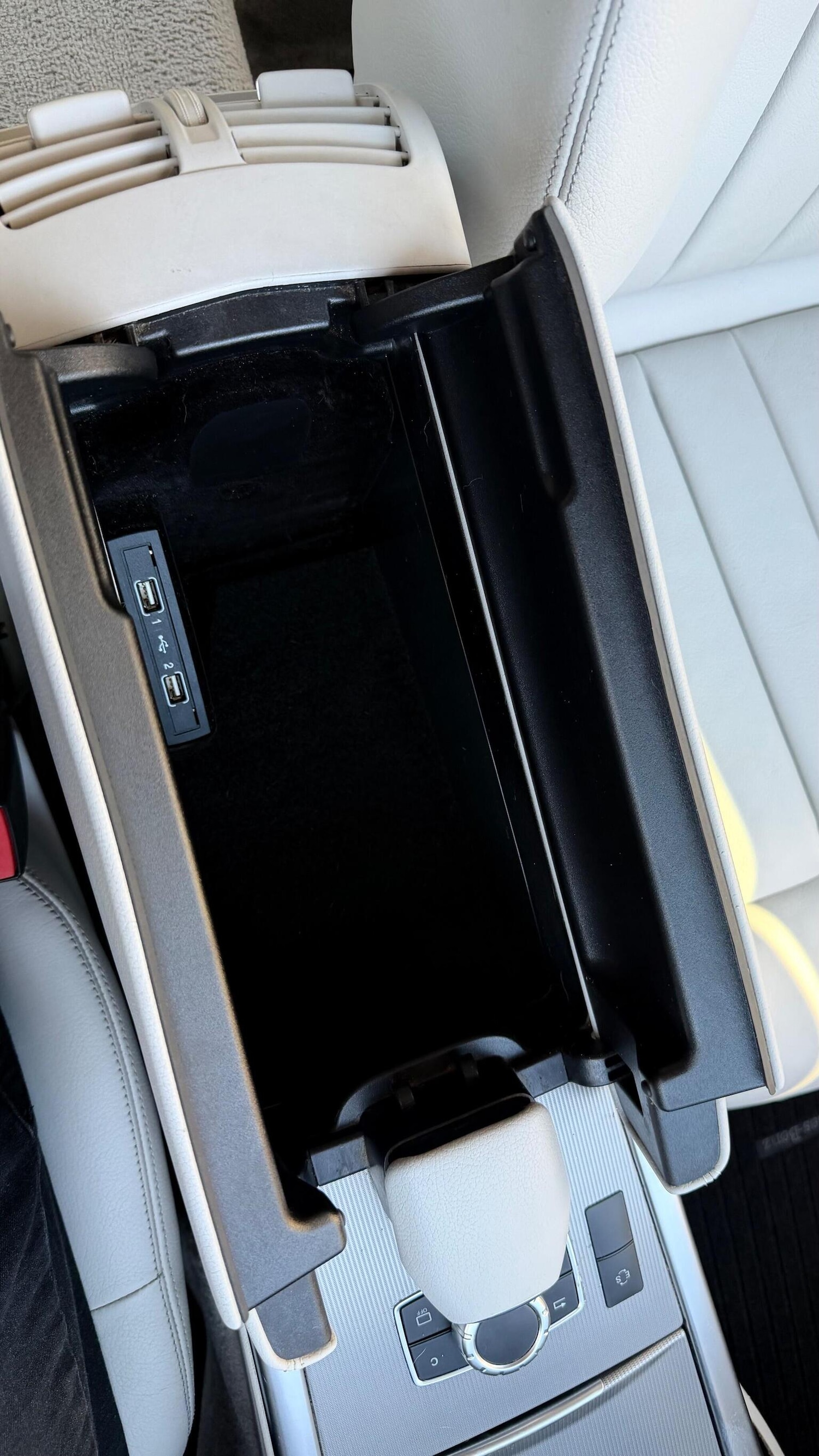 Used Mercedes-Benz E Class 2015 for sale - 77391941: Photo 81