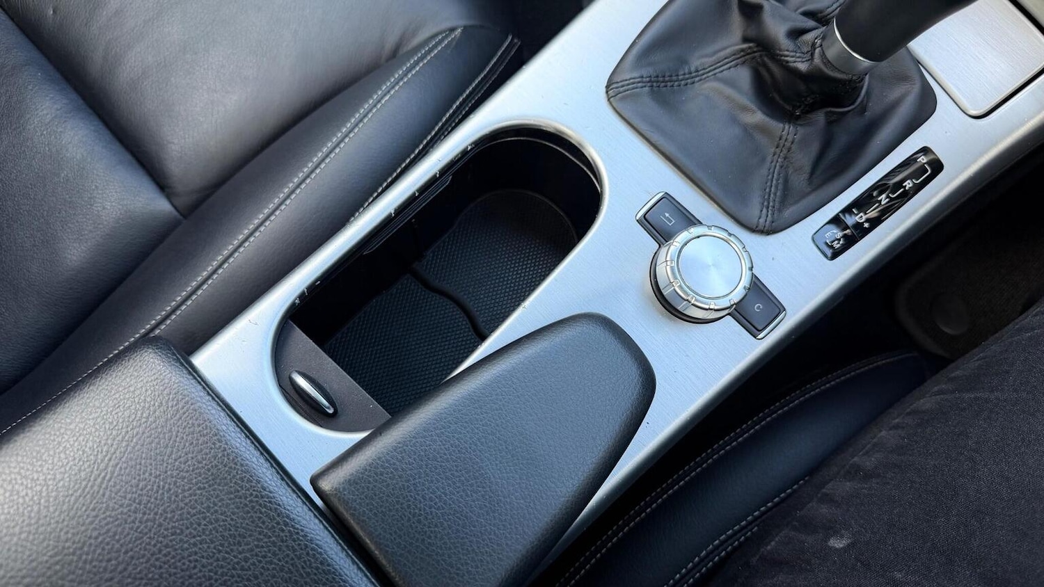 Used Mercedes-Benz SLK 2013 for sale - 77632513: Photo 37