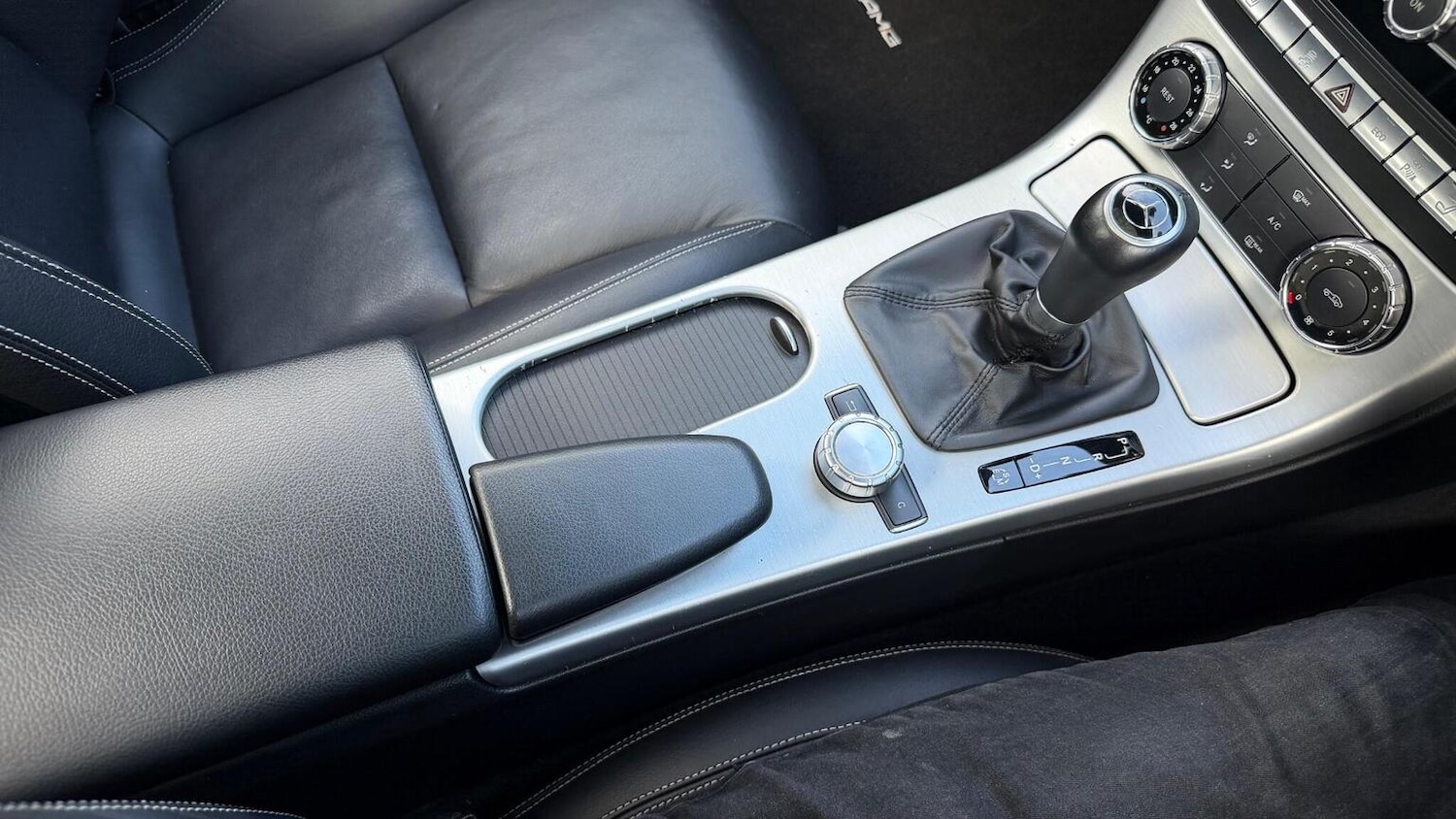 Used Mercedes-Benz SLK 2013 for sale - 77632513: Photo 38