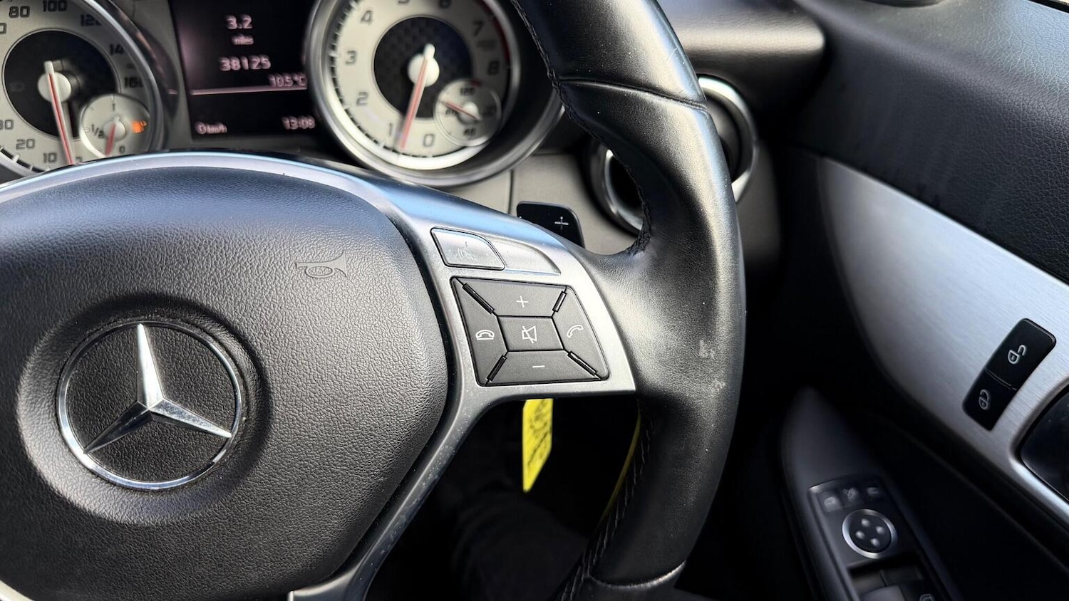 Used Mercedes-Benz SLK 2013 for sale - 77417461: Photo 50