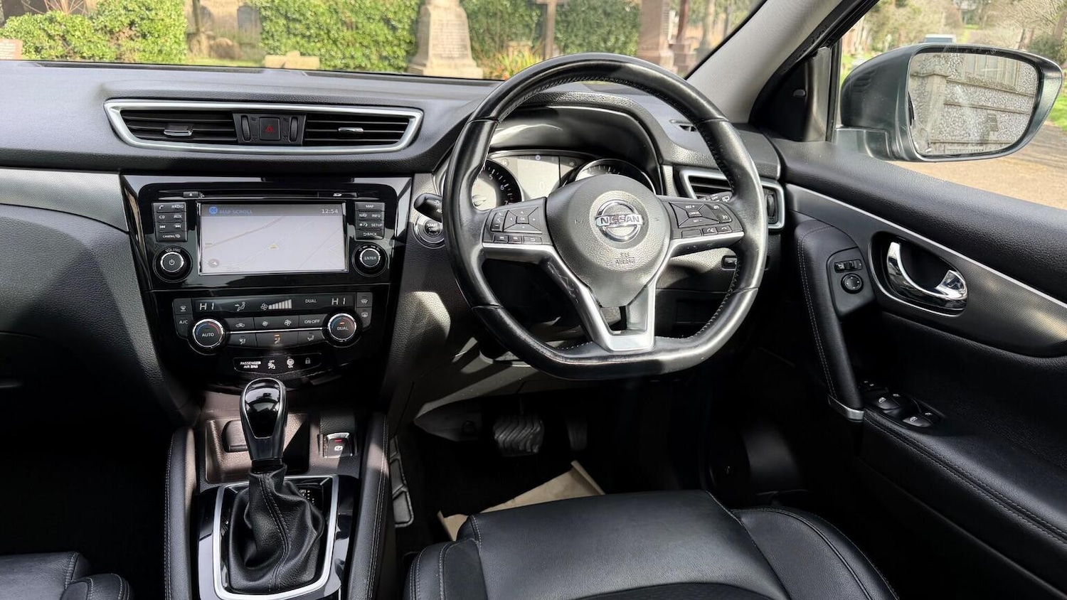 Used Nissan Qashqai 2017 for sale - 77632509: Photo 21