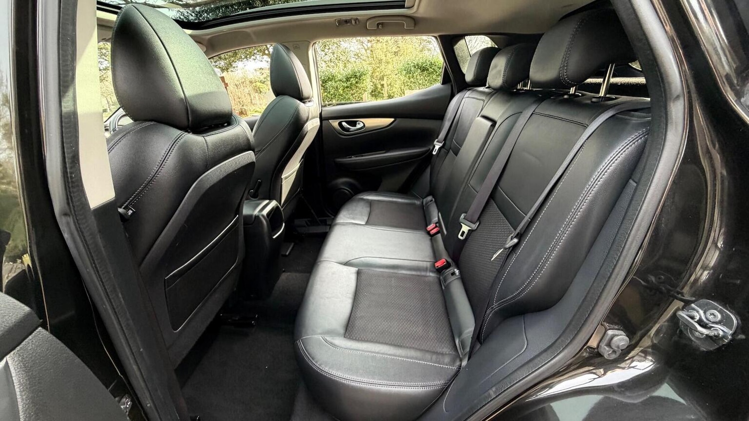 Used Nissan Qashqai 2017 for sale - 77632509: Photo 29