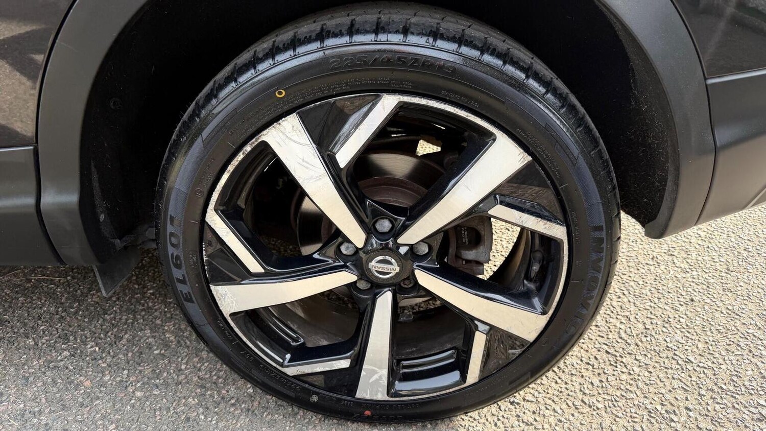 Used Nissan Qashqai 2017 for sale - 77632509: Photo 41