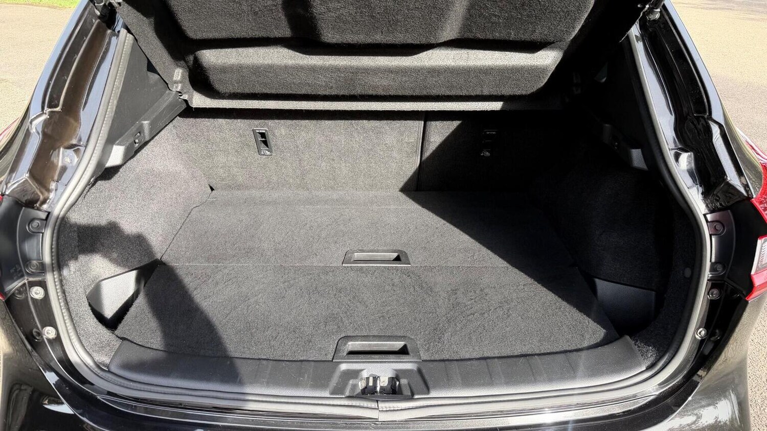 Used Nissan Qashqai 2017 for sale - 77632509: Photo 51