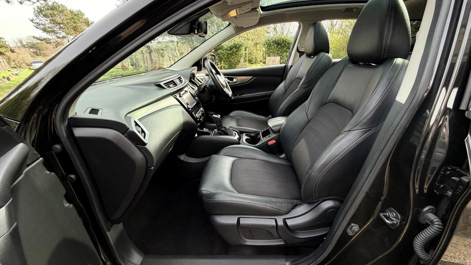 Used Nissan Qashqai 2017 for sale - 77632509: Photo 56