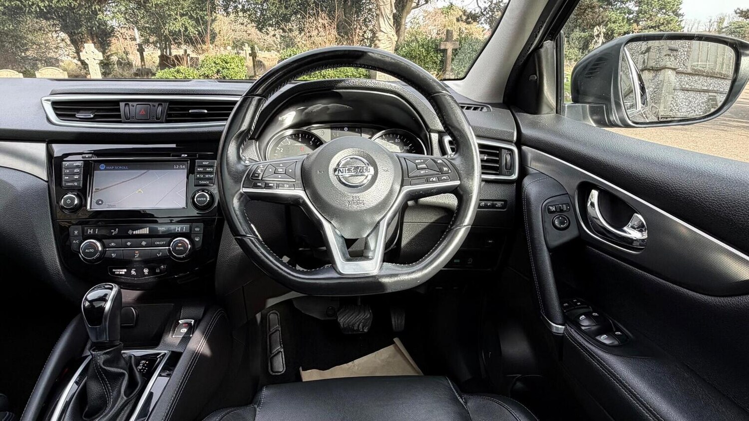 Used Nissan Qashqai 2017 for sale - 77632509: Photo 70